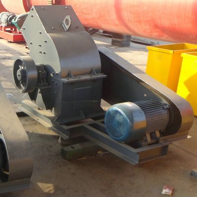 Geel mobiele hamerbreker voor de productie van steengroeven tegen betaalbare prijzen