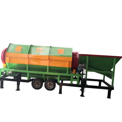 Het screenen van bodemoppervlak en compost is makkelijker gemaakt met mobiele trommel-scherm