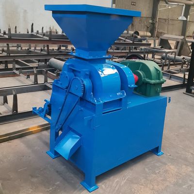 Briketpers voor de productie van machines onder toezicht van geschoolde ingenieurs