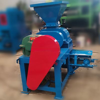 Briketpers voor de productie van machines onder toezicht van geschoolde ingenieurs