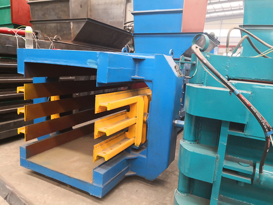 Verpakkingsmateriaal van kunststof Warm horizontale balermachine voor het recyclen van schuimschroot