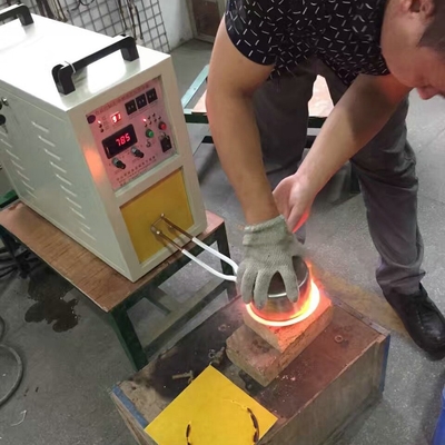 Mini-elektrische inductieoven voor kleinschalige smelt in bouwmaterialenwinkels