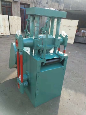 Steenkool en houtskool grondstof 25*25*25mm Shisha Briquette Punching Press Machine