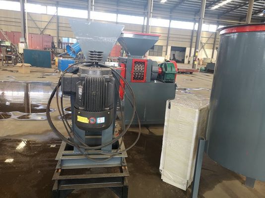 Voorraad Carbon Black Briquette Making Machine voor steenkool Houtskool Briquette Productielijn