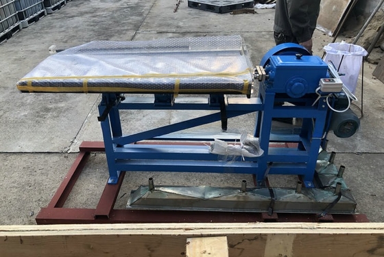 15-30% Slurry Density Mineral Processing Lab Gold Shaker Tafel met zaagtand golfvorm