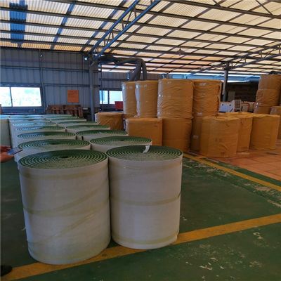 Sluice Box Gold Mining Alluviaal Gold Sand Gold Processing Grass Carpet voor reclame